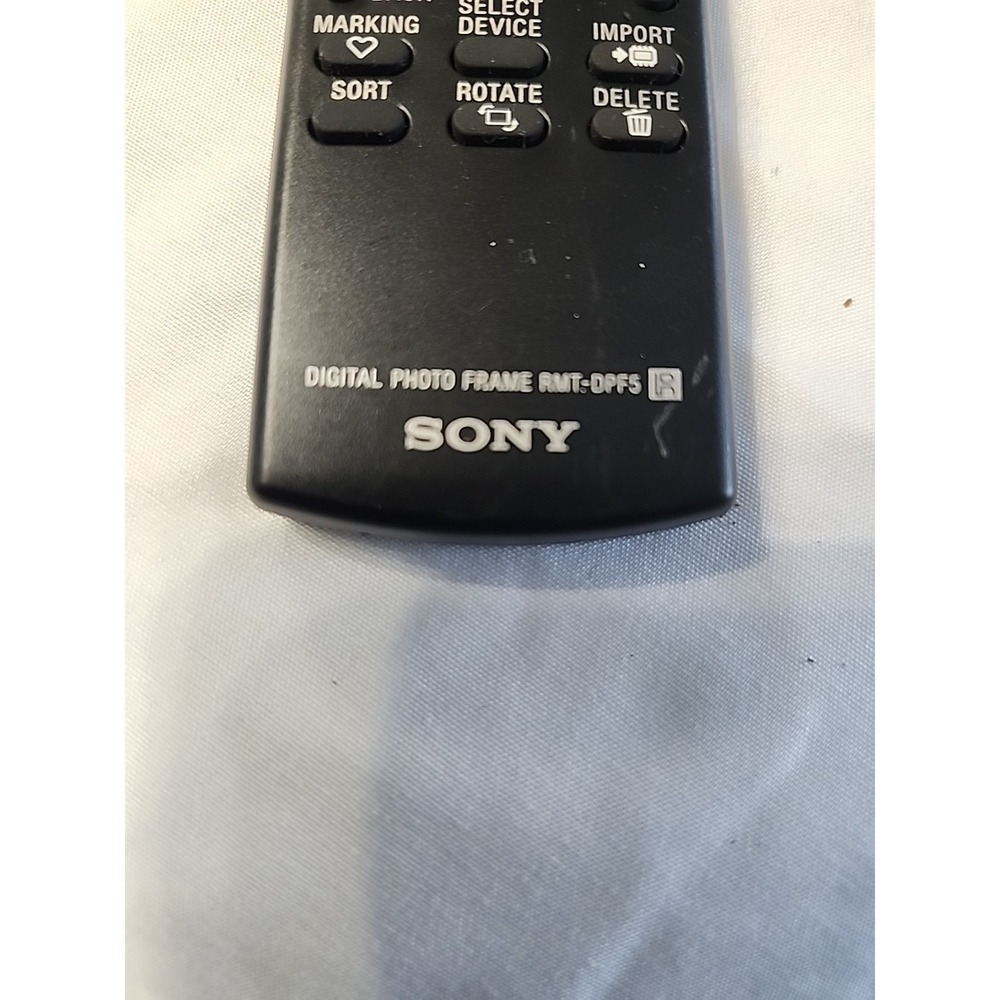 Sony RMT-DPF5 OEM Digital Photo Frame Remote NO BATTERY - Picture 2 of 4